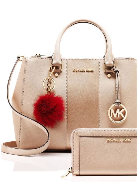 Recommended michael kors handbags and wallet set by Style